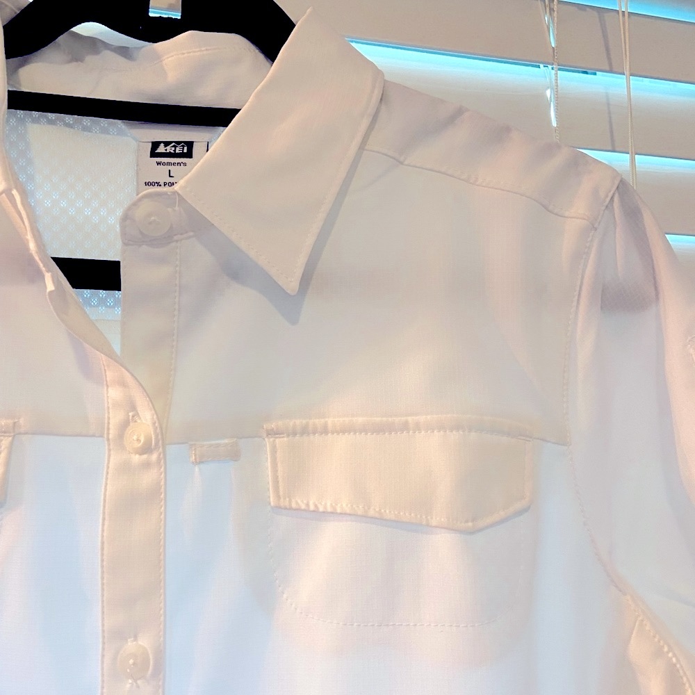 REI Shirt Hiking Short Sleeve Vented Button